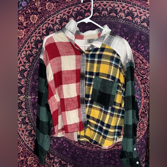 American Eagle Outfitters Red and Yellow Button Down Shirt - Picture 1 of 4